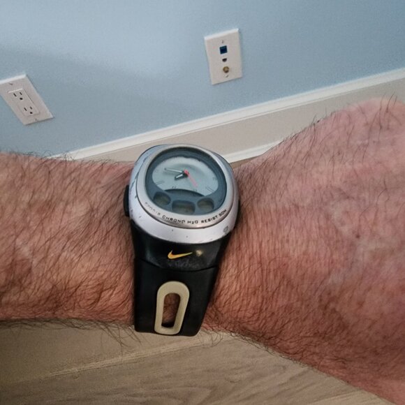 Men's Vintage 90s Nike Triax Watch - Picture 2 of 14